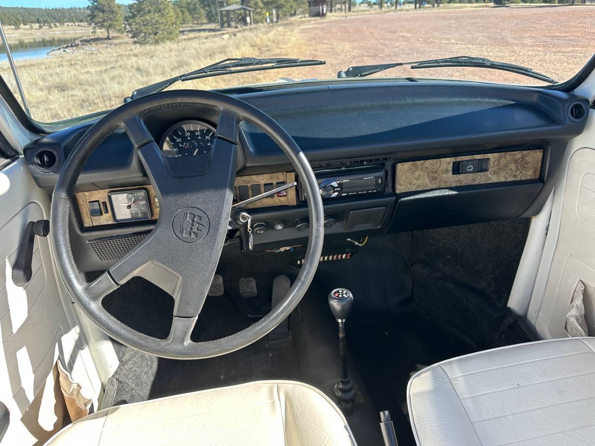 Karman-volkswagen-bug-convertible-1979-white-23