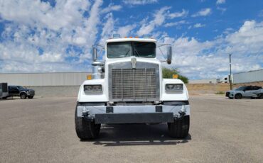 Kenworth-t800-water-truck-diesel-1996-white
