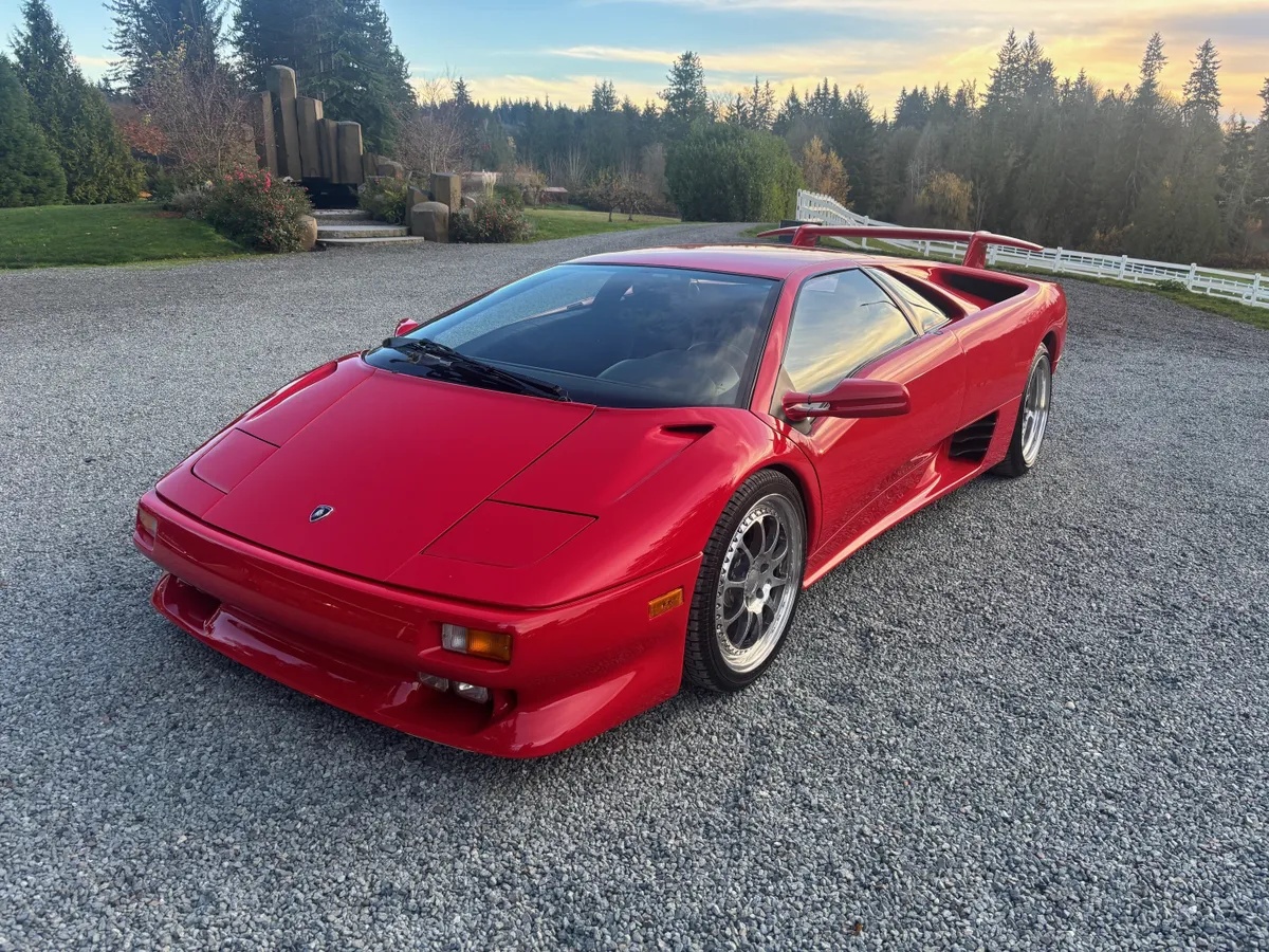 Lamborghini-Diablo-1995-Red-Black-4