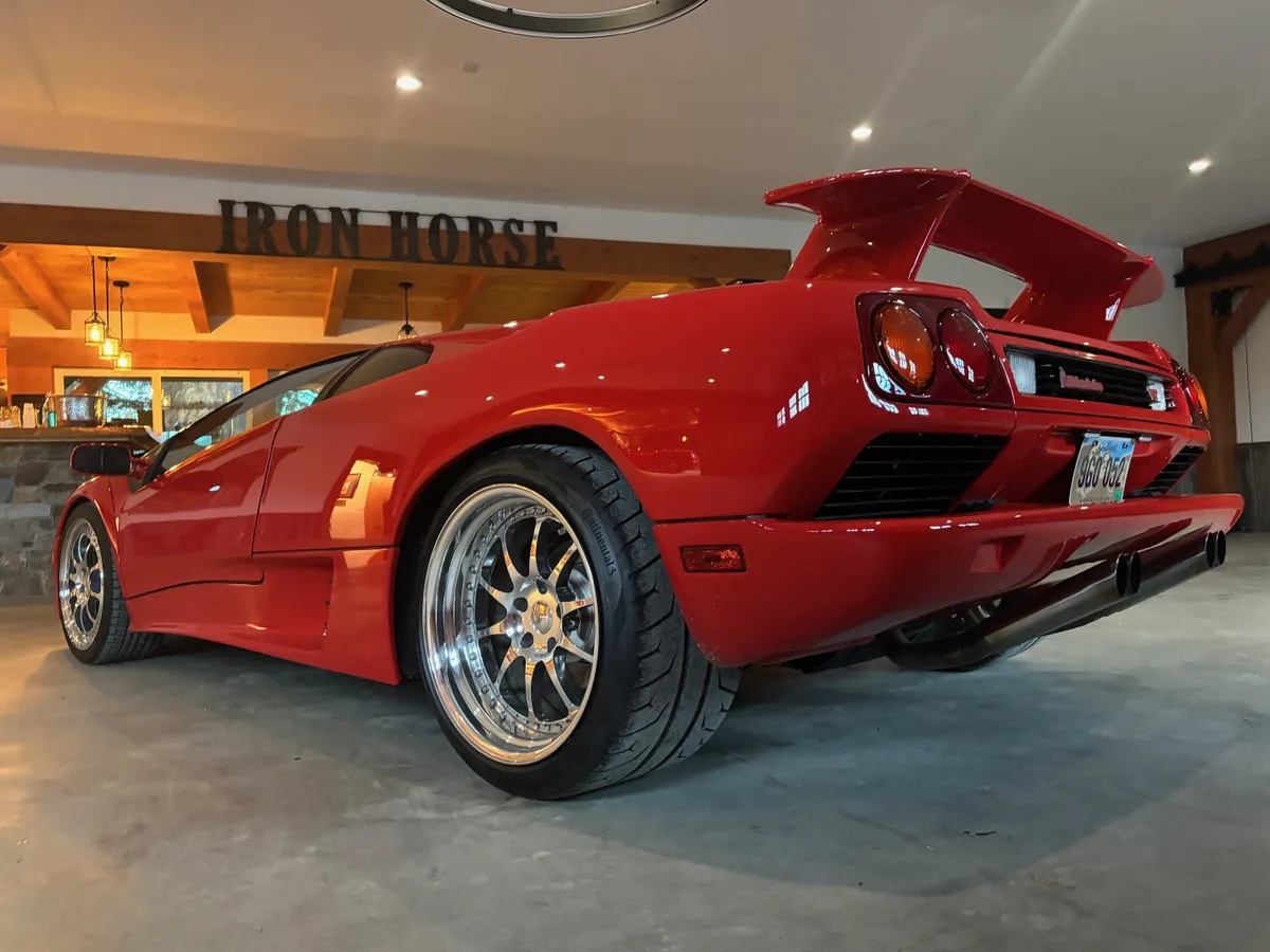 Lamborghini-Diablo-1995-Red-Black-7