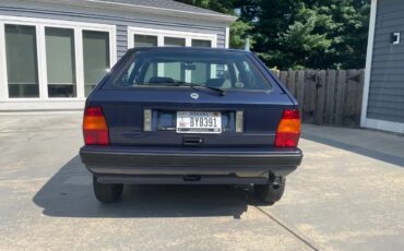 Lancia-Delta-1992-Madras-Blue-Gray-Cloth-Upholstery-19