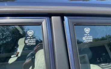 Lancia-Delta-1992-Madras-Blue-Gray-Cloth-Upholstery-3