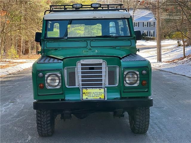 Land-Rover-88-Series-II-Santana-1961-1