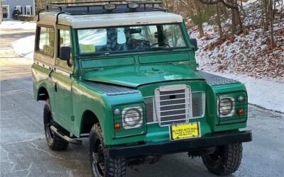 Land Rover 88 Series II Santana 1961 --