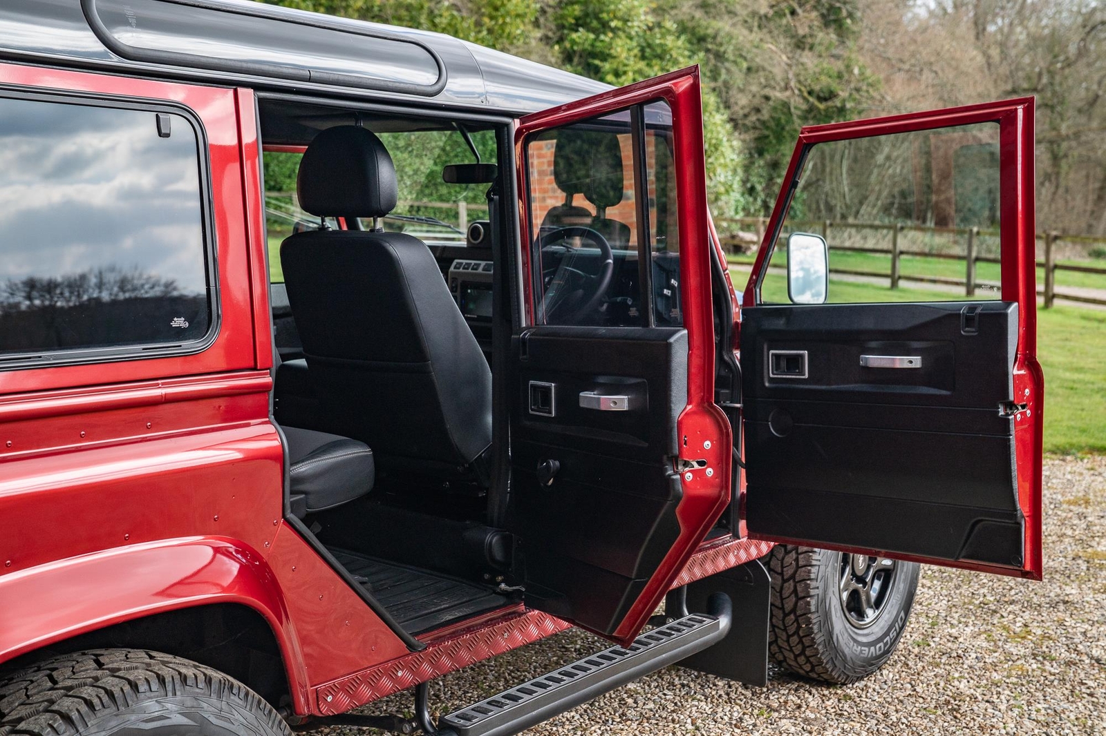 Land-Rover-Defender-1985-Finance-Trade-Welcomed-21