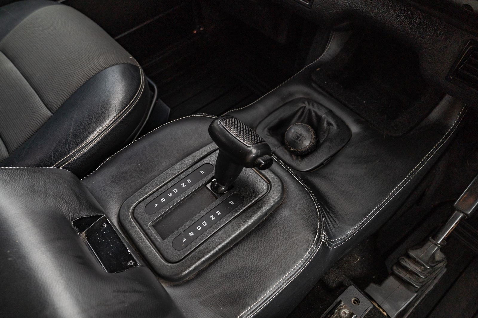 Land-Rover-Defender-1985-Finance-Trade-Welcomed-28