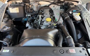 Land-Rover-Defender-1987-SUV-1