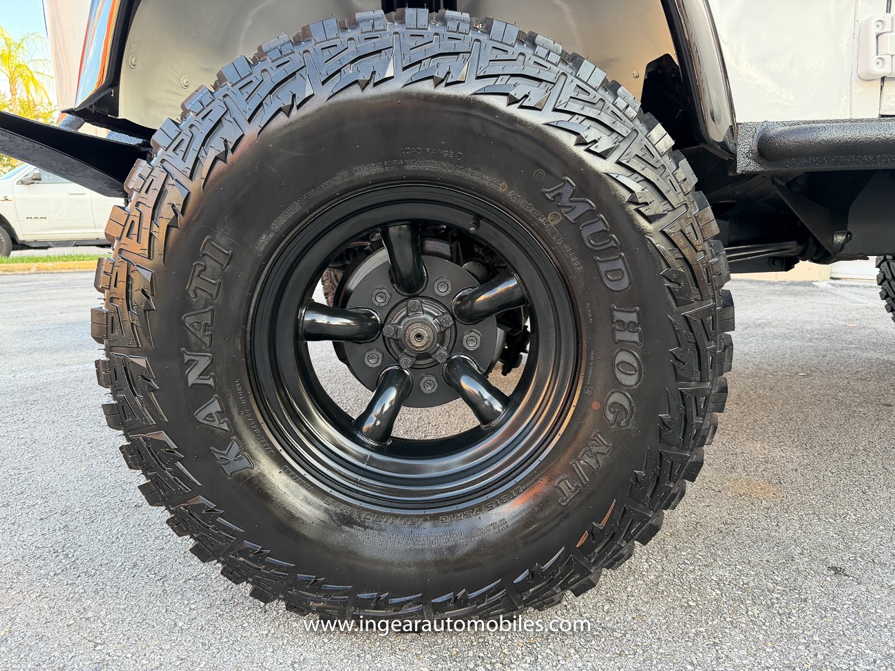 Land-Rover-Defender-1987-SUV-14