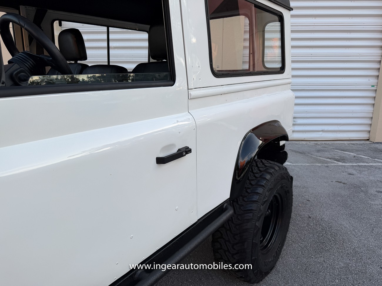 Land-Rover-Defender-1987-SUV-16