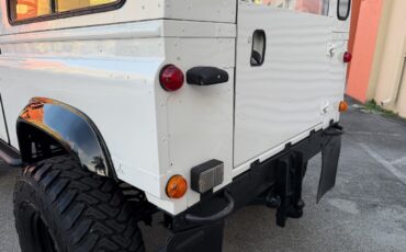 Land-Rover-Defender-1987-SUV-19