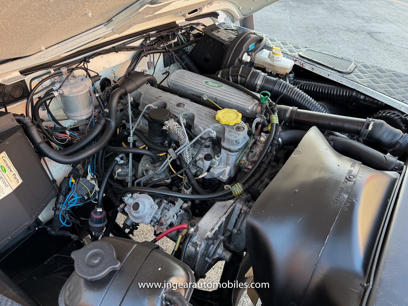 Land-Rover-Defender-1987-SUV-2