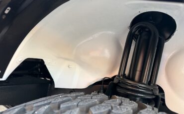 Land-Rover-Defender-1987-SUV-26