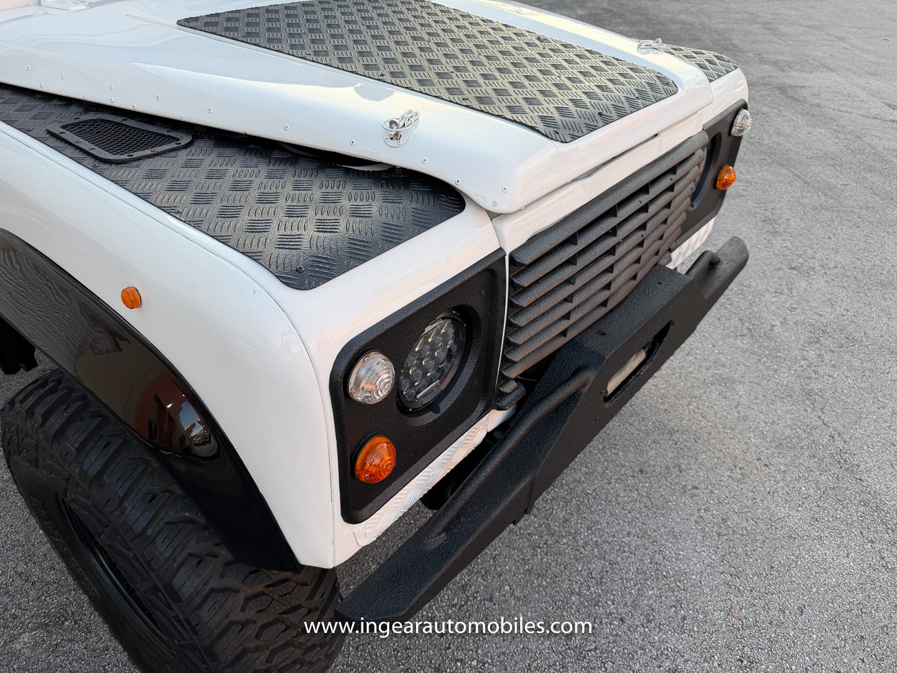 Land-Rover-Defender-1987-SUV-27