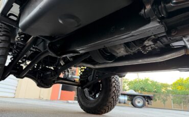 Land-Rover-Defender-1987-SUV-28