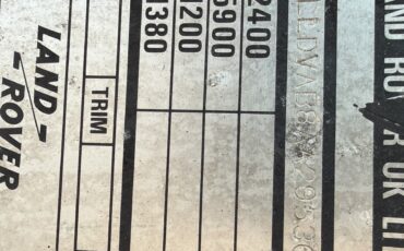 Land-Rover-Defender-1987-SUV-3