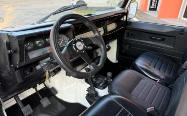 Land-Rover-Defender-1987-SUV-36