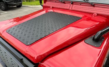 Land-Rover-Defender-1990-SUV-16