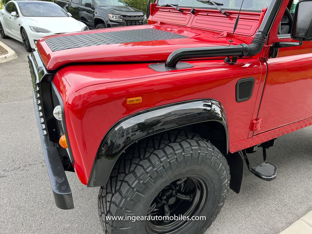 Land-Rover-Defender-1990-SUV-23