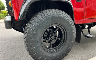 Land-Rover-Defender-1990-SUV-24