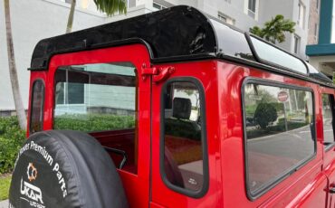 Land-Rover-Defender-1990-SUV-32