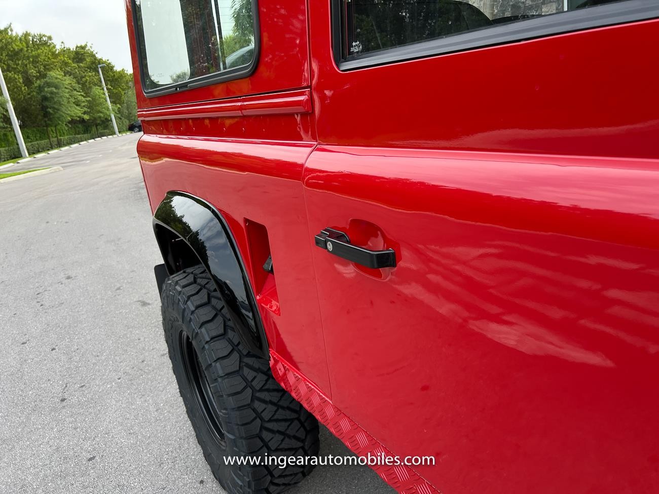 Land-Rover-Defender-1990-SUV-38