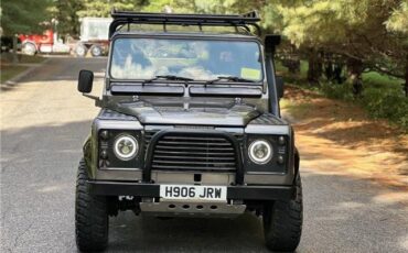 Land-Rover-Defender-1991-1