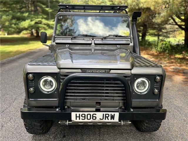 Land-Rover-Defender-1991-12