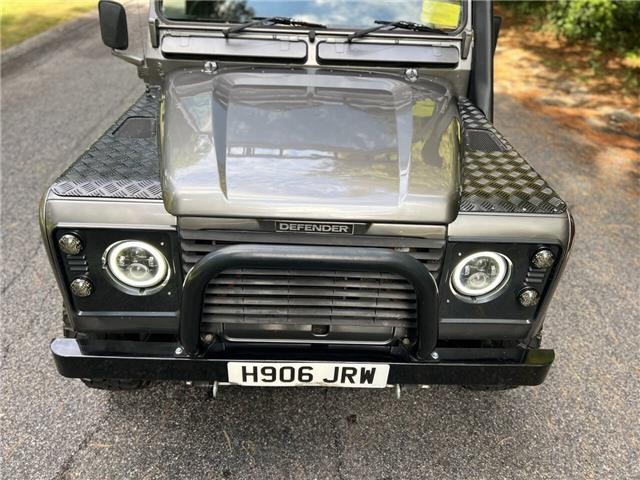 Land-Rover-Defender-1991-13
