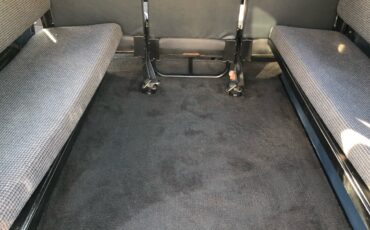 Land-Rover-Defender-1991-15