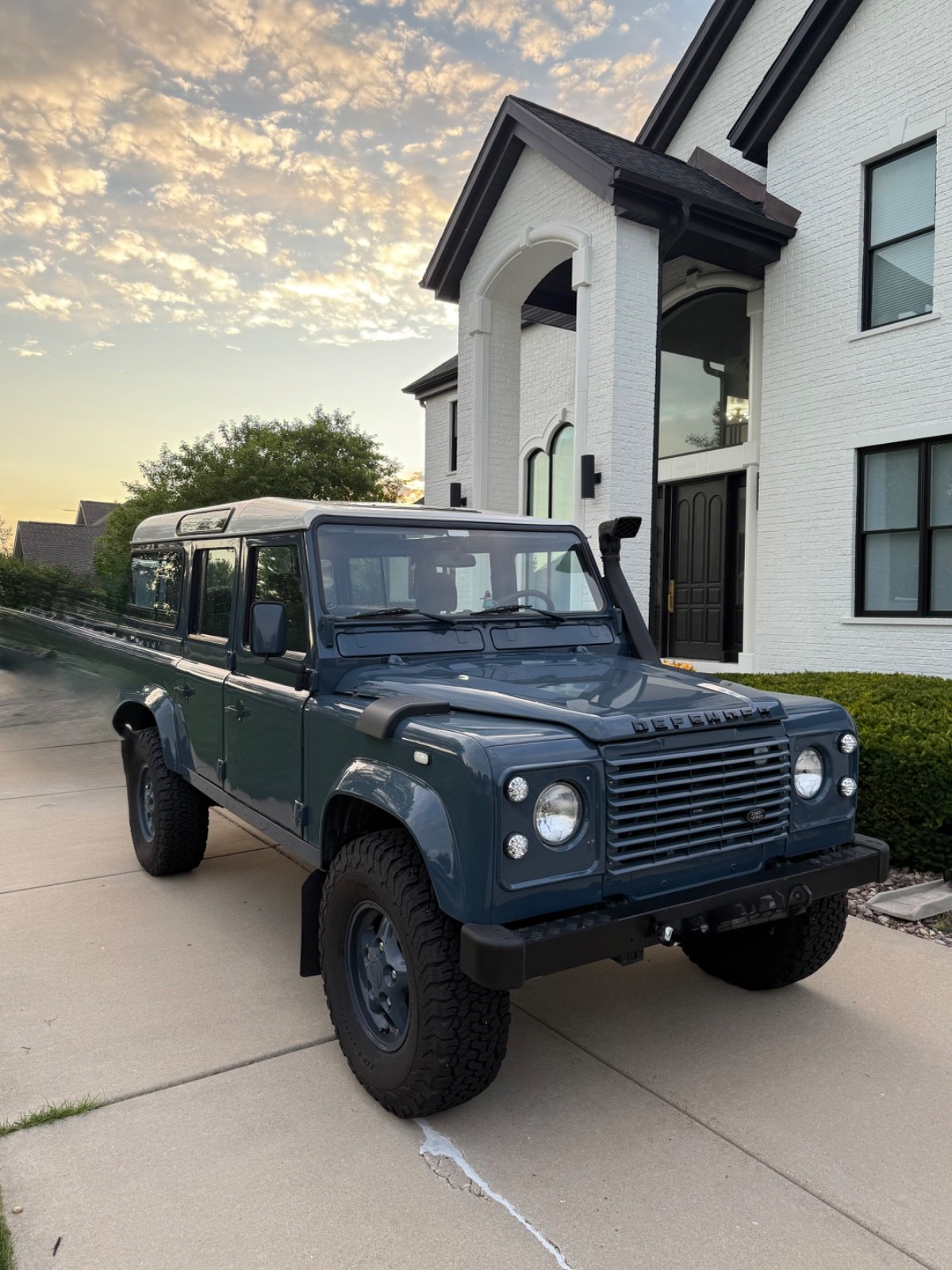 Land-Rover-Defender-1991-2