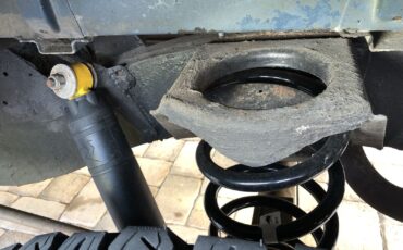 Land-Rover-Defender-1991-20