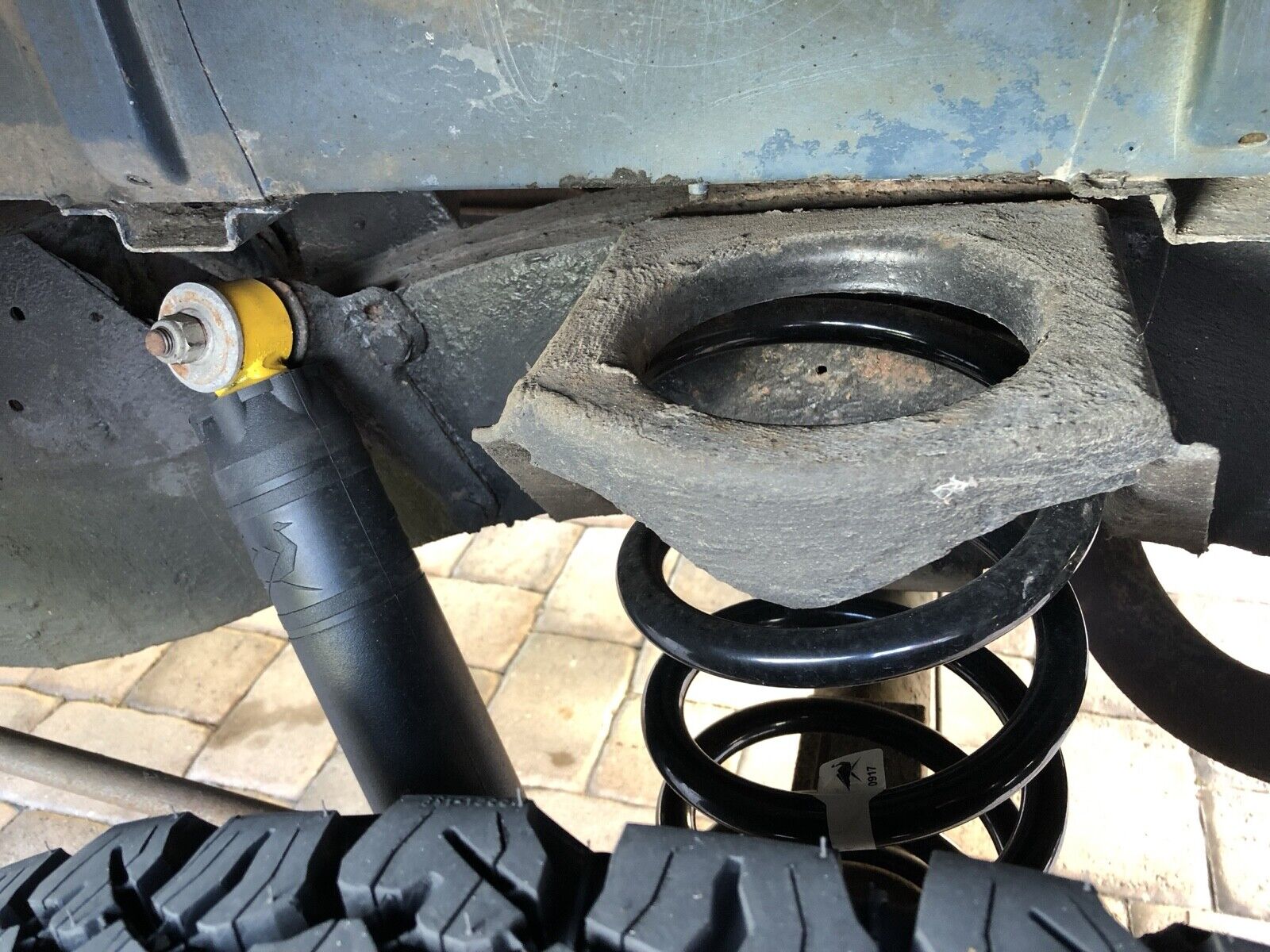 Land-Rover-Defender-1991-20