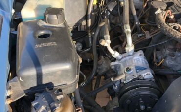 Land-Rover-Defender-1991-21