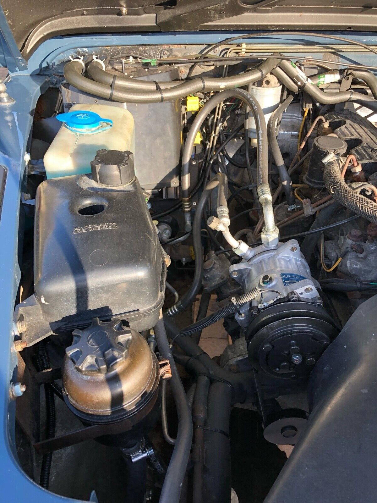 Land-Rover-Defender-1991-21