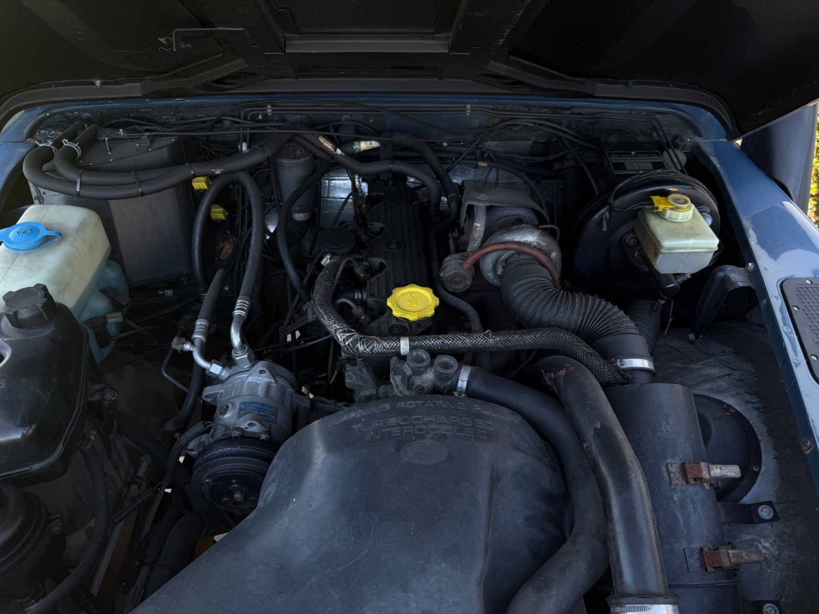 Land-Rover-Defender-1991-22