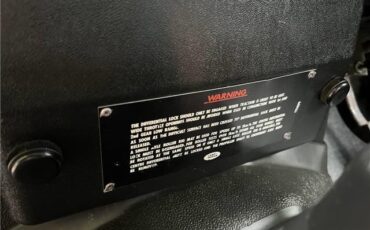 Land-Rover-Defender-1991-33