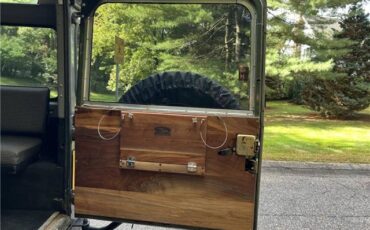 Land-Rover-Defender-1991-37