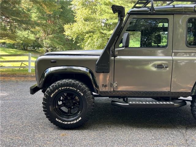 Land-Rover-Defender-1991-4