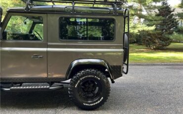 Land-Rover-Defender-1991-5
