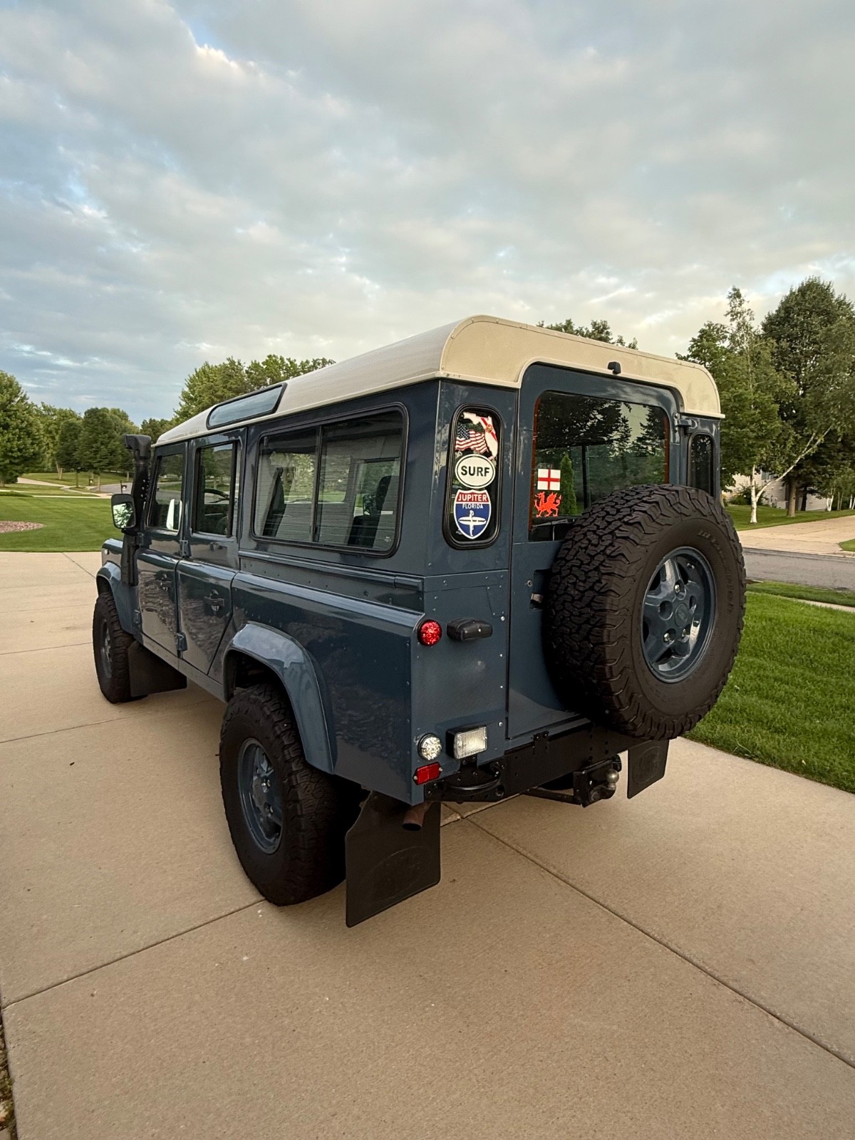 Land-Rover-Defender-1991-7
