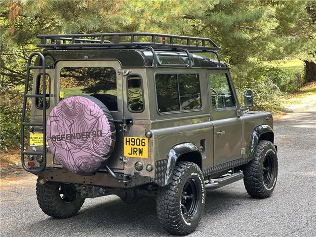 Land-Rover-Defender-1991-8