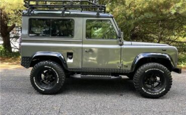 Land-Rover-Defender-1991-9