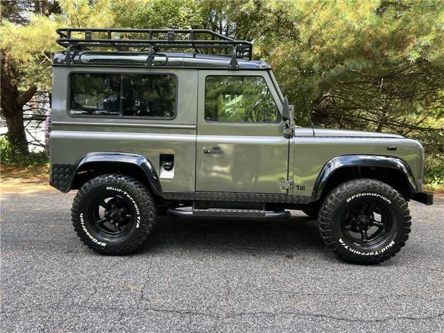 Land-Rover-Defender-1991-9