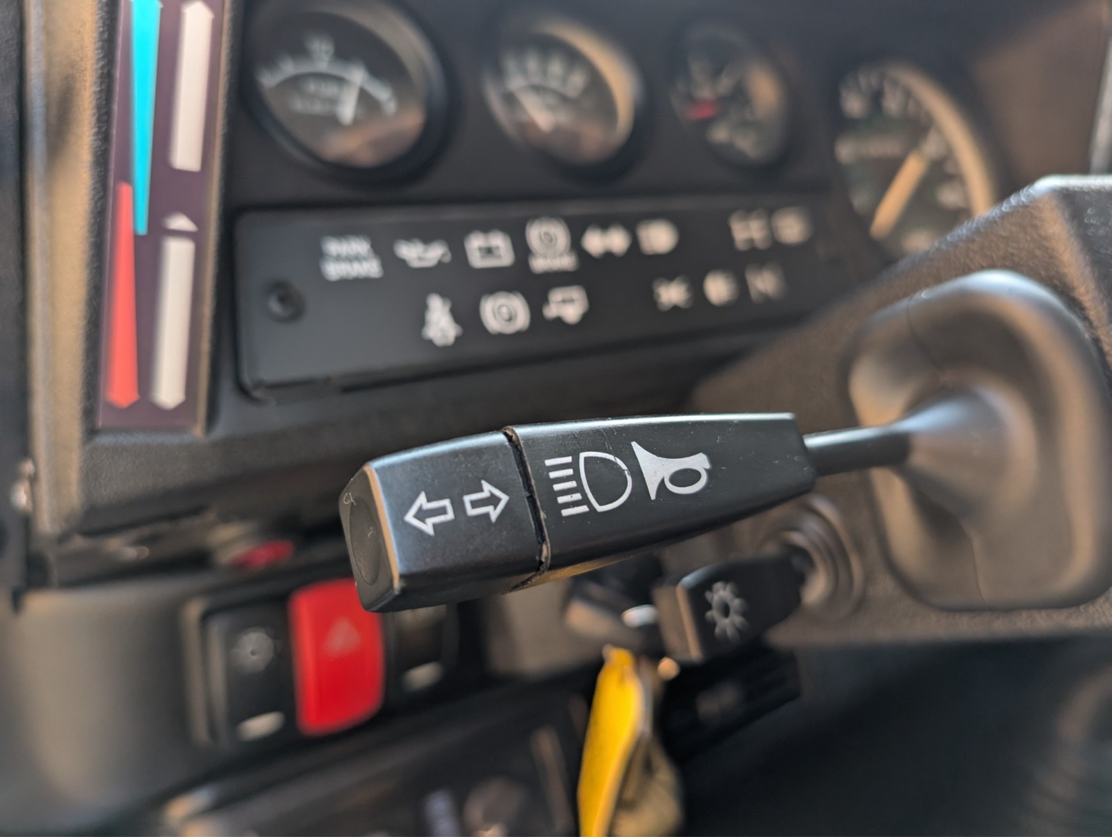 Land-Rover-Defender-1992-SUV-20