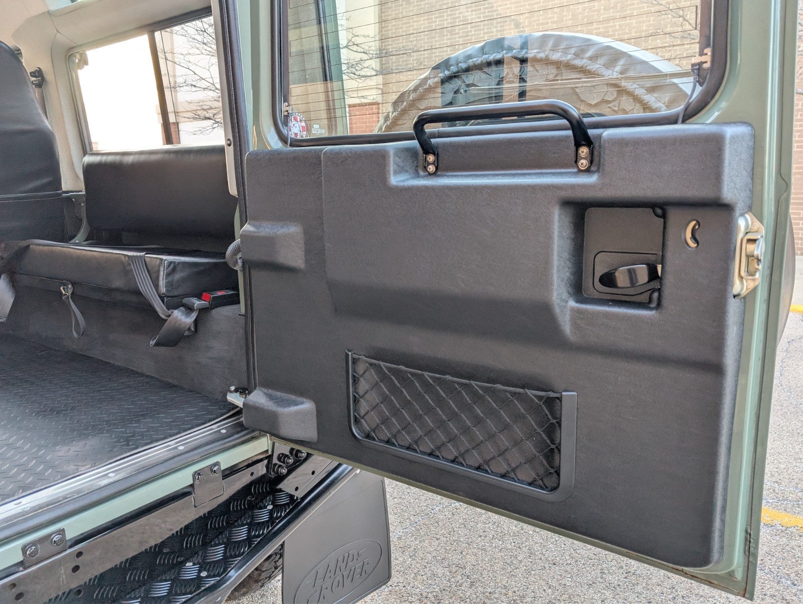 Land-Rover-Defender-1992-SUV-29