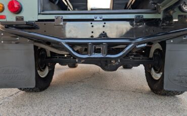 Land-Rover-Defender-1992-SUV-30