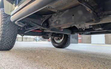 Land-Rover-Defender-1992-SUV-31