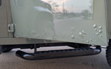 Land-Rover-Defender-1992-SUV-36