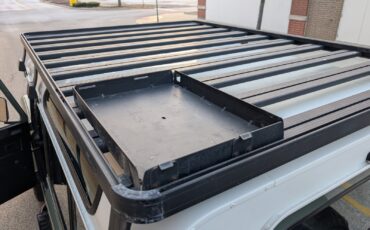 Land-Rover-Defender-1992-SUV-37