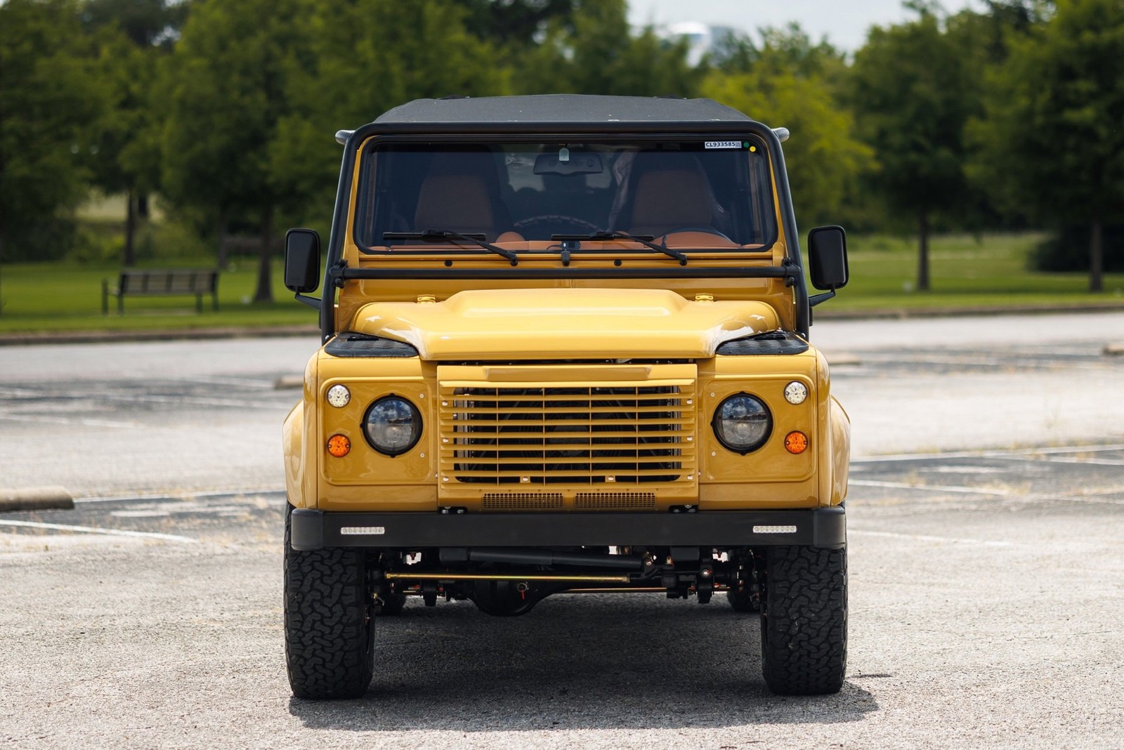 Land-Rover-Defender-1993-4D-Sport-Utility-16